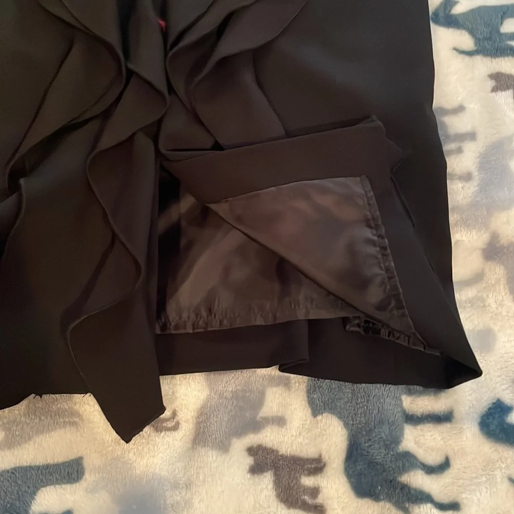 Calvin Klein sz 4 Sleeveless V Neck Ruffle Front Black sheath Dress GUC B71 - Picture 7 of 8